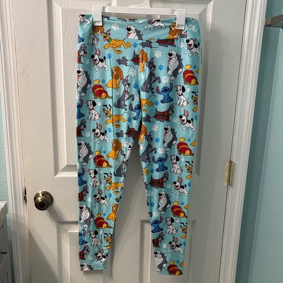 *NEW Disney Parks Disney Dogs All-Over Print Leggings - Picture 1 of 7